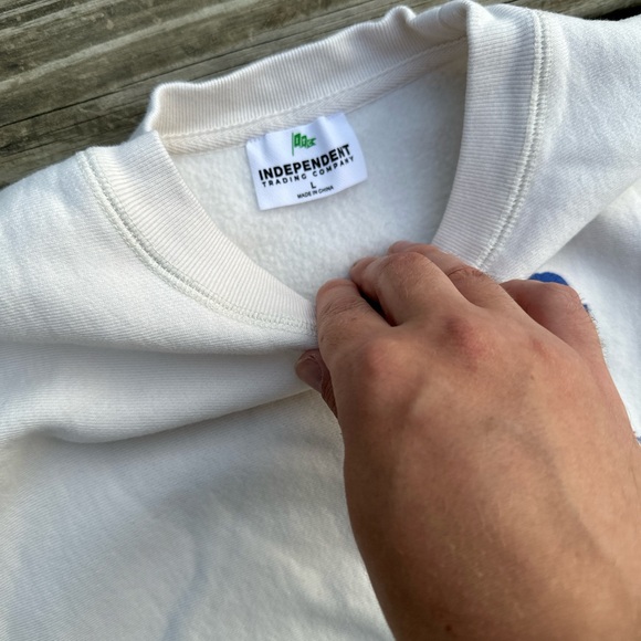 Hockey With‎ Flag Barstool Sports White Crewneck Sweater - Picture 3 of 4